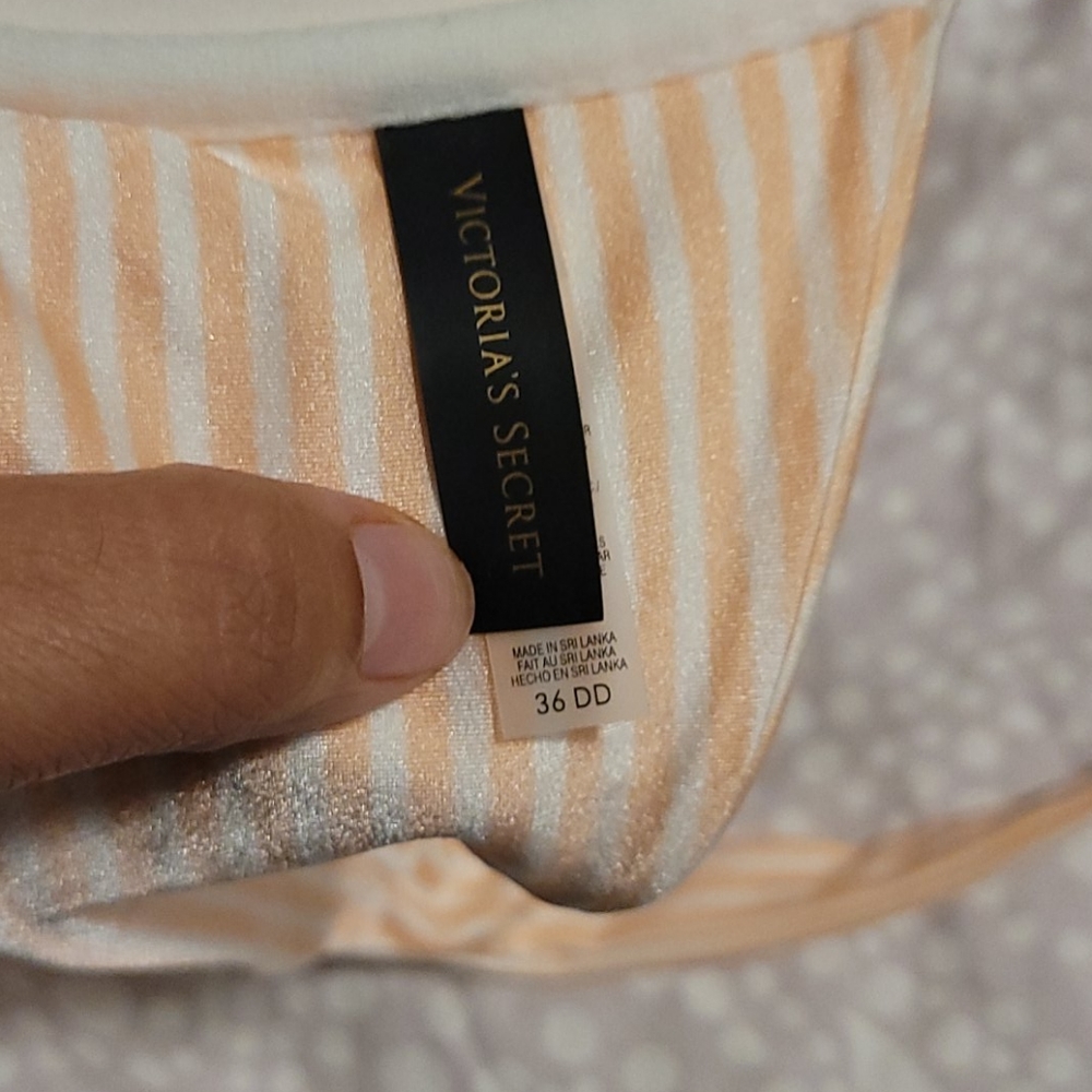Victoria Secret Bathing suite - Picture 3 of 4